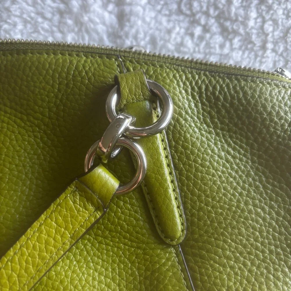 Coach Kelsey Small Yellow Green Leather Satchel Crossbody, Zipper does not work - Picture 4 of 10